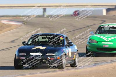 media/Oct-15-2023-CalClub SCCA (Sun) [[64237f672e]]/Group 4/Qualifying/